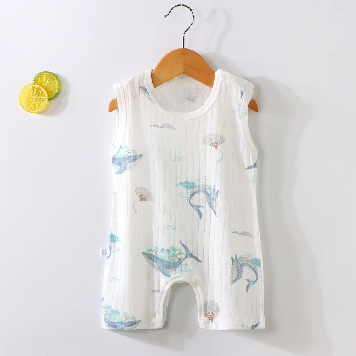 Pyjama Bébé “Souffle d’Été” – Combinaison Légère en Coton