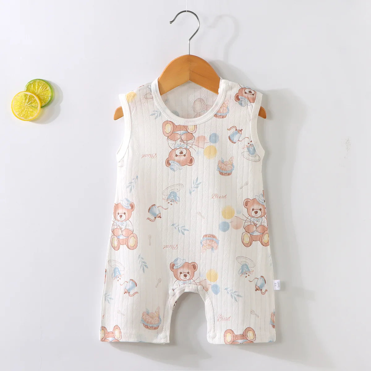 Pyjama Bébé “Souffle d’Été” – Combinaison Légère en Coton