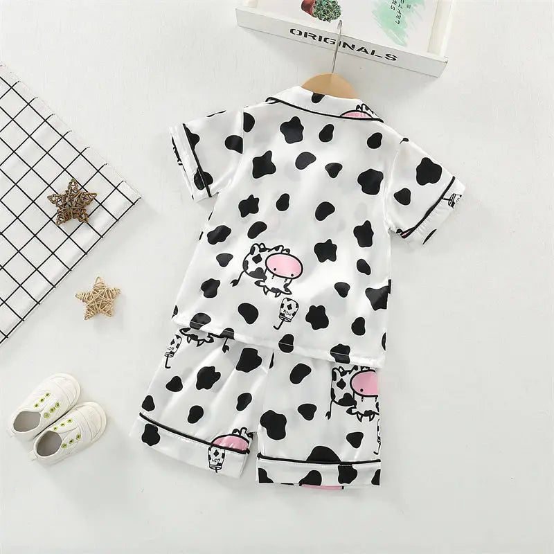 Pyjama Bébé & Enfant “Douce Prairie” – Ensemble en Coton Imprimé Vache, Respirant & Ludique