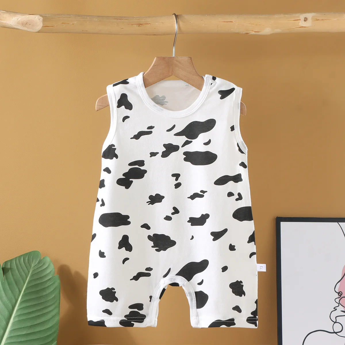 Pyjama Bébé “Souffle d’Été” – Combinaison Légère en Coton