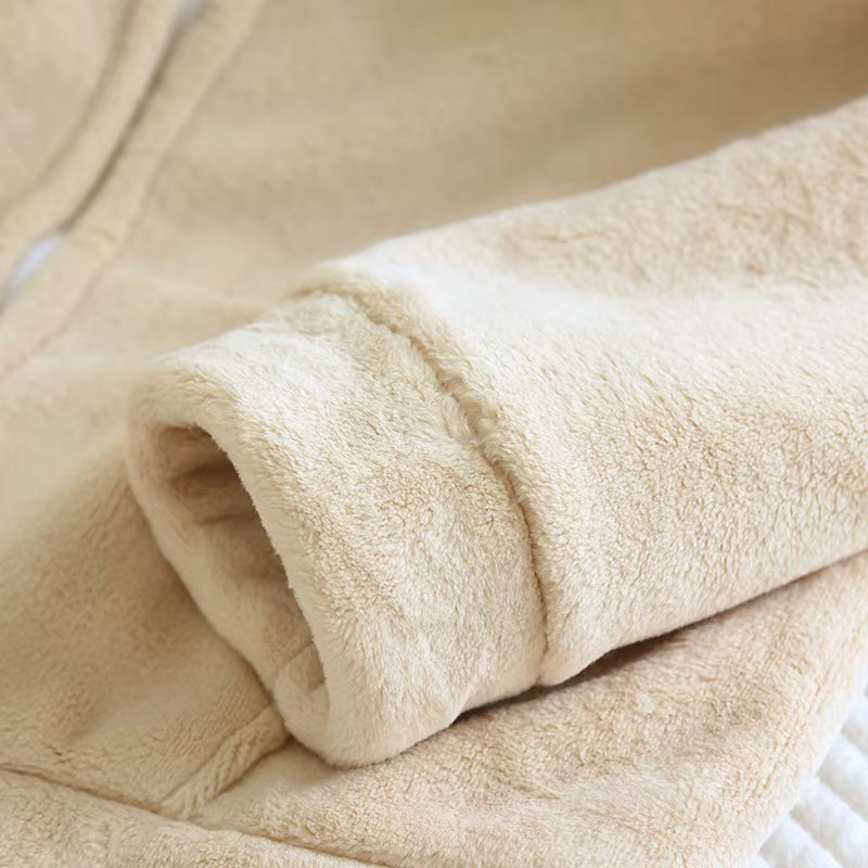 Pyjama Mixte “Refuge d’Hiver” – Ensemble en Coton Doux et Chaud