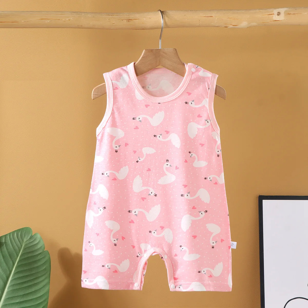 Pyjama Bébé “Souffle d’Été” – Combinaison Légère en Coton