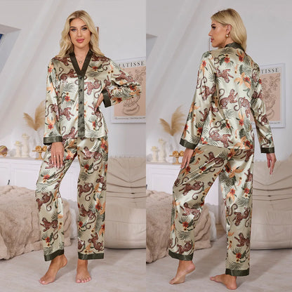 Pyjama Femme “Signature” – Ensemble en Satin Chic à Imprimés Élégants