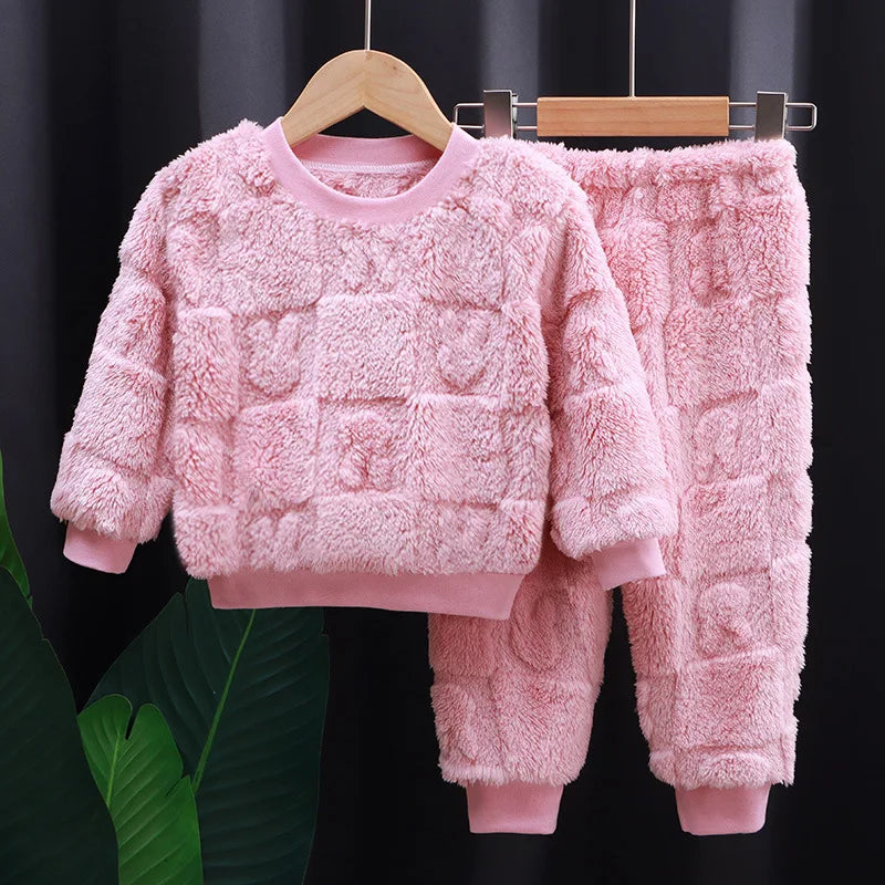 Pyjama Enfant “Cocon Tactile” – Ensemble 2 Pièces en Polaire Doux, Manches Longues, Automne/Hiver