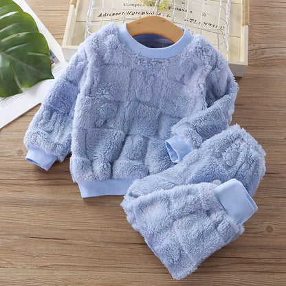 Pyjama Enfant “Cocon Tactile” – Ensemble 2 Pièces en Polaire Doux, Manches Longues, Automne/Hiver