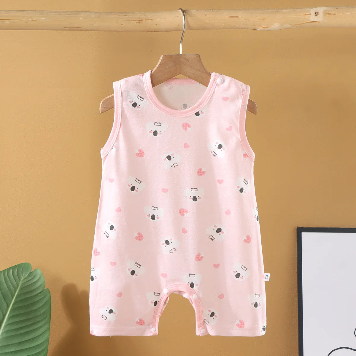 Pyjama Bébé “Souffle d’Été” – Combinaison Légère en Coton