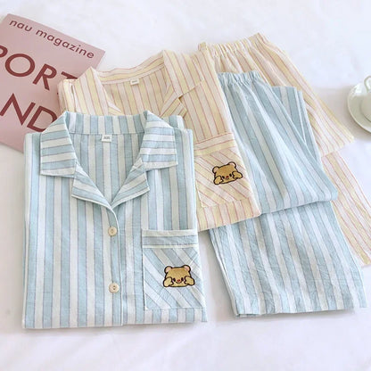 Pyjama Femme “Rayure Douce Honey Frost” – Ensemble en Coton à Rayures Élégantes