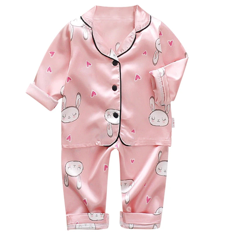 Pyjama Enfant Été “Douceur Active” – 2 Pièces en Satin Léger, Confort Élégant