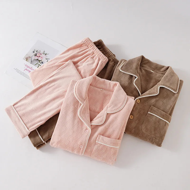 Pyjama “Hiver Essentiel” – Ensemble en Coton Chaud et Respirant