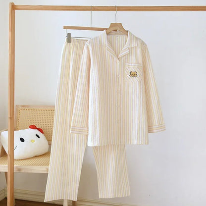 Pyjama Femme “Rayure Douce Honey Frost” – Ensemble en Coton à Rayures Élégantes