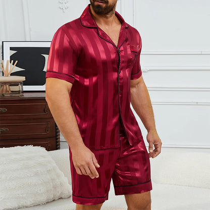 Pyjama Homme “Le Rayé Luxe” – Ensemble Satiné Chic & Confortable, Rouge Élégant