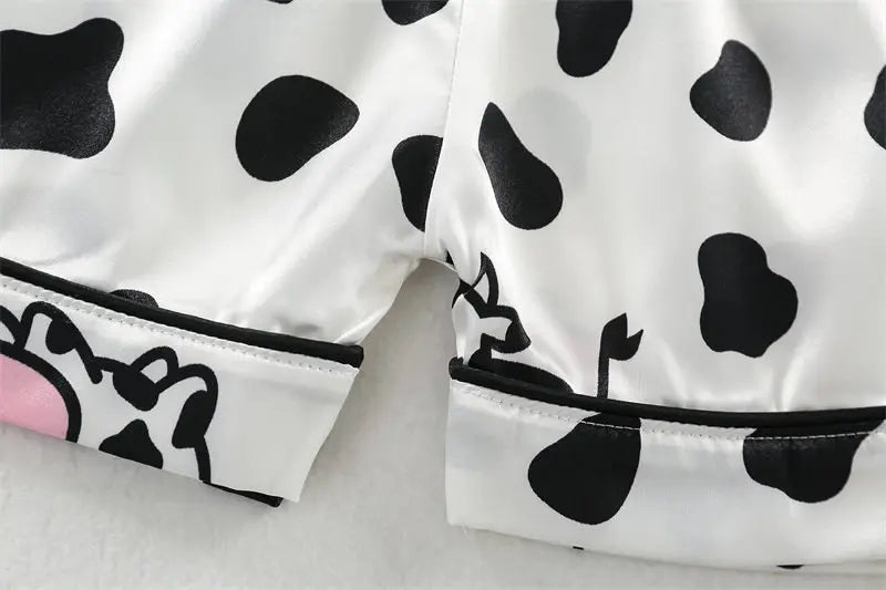 Pyjama Bébé & Enfant “Douce Prairie” – Ensemble en Coton Imprimé Vache, Respirant & Ludique