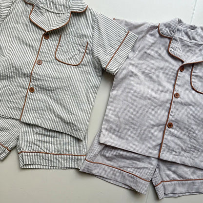 Pyjama Enfant Été “Carreaux Subtils” – Ensemble 2 Pièces en Coton Respirant, Manches Courtes, Style Classique