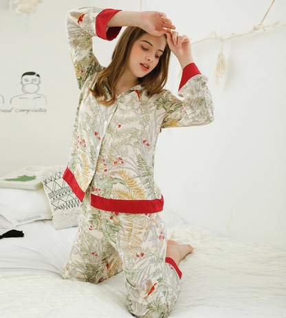Pyjama Femme “Éveil Végétal” – Ensemble en Satin à Motifs Botaniques