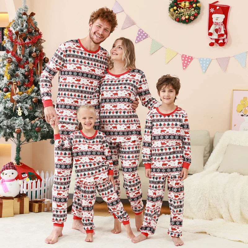 Pyjama de Noël Famille “Harmonie Festive” – Ensemble Coordonné Parents & Enfants, Confort Doux Hiver