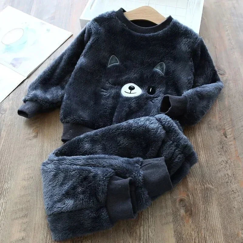 Pyjama Enfant “Doudou Cocoon” – Ensemble Automne/Hiver en Polaire Douce, 2 Pièces à Manches Longues