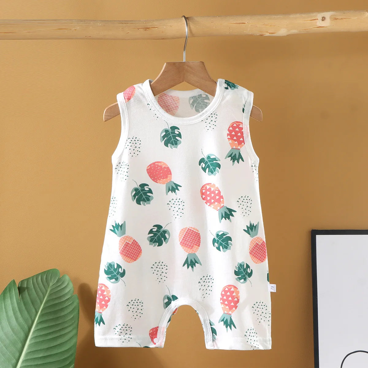 Pyjama Bébé “Souffle d’Été” – Combinaison Légère en Coton